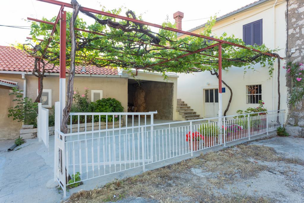 Holiday Home Urlovic Gruda Esterno foto