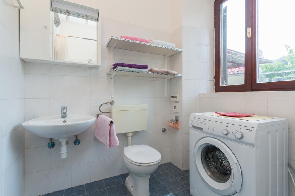 Holiday Home Urlovic Gruda Esterno foto